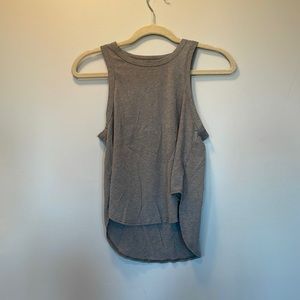 Mel rose and market tank